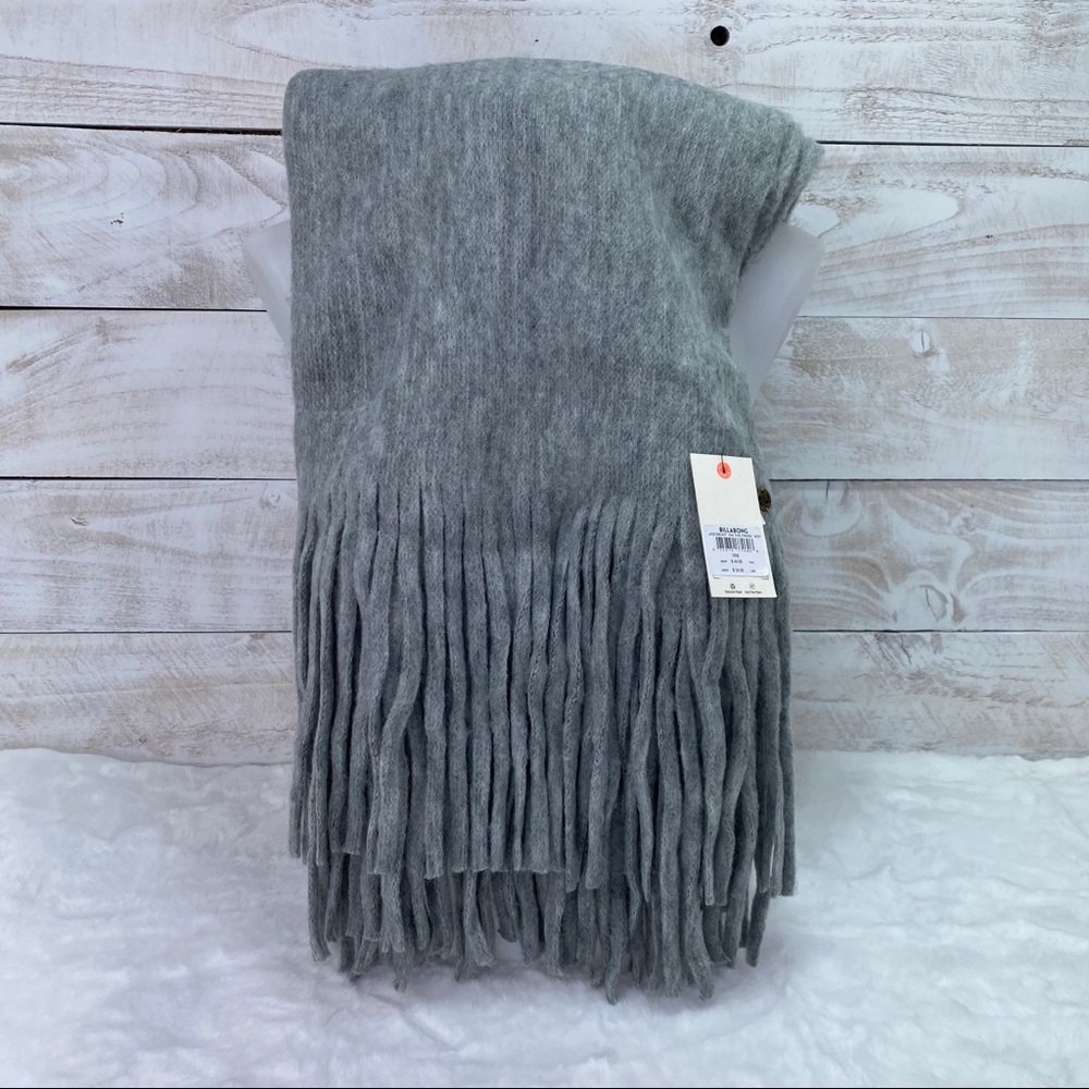 Billabong Gray On The Fringes Oversized Wrap/Scarf - Picture 3 of 6